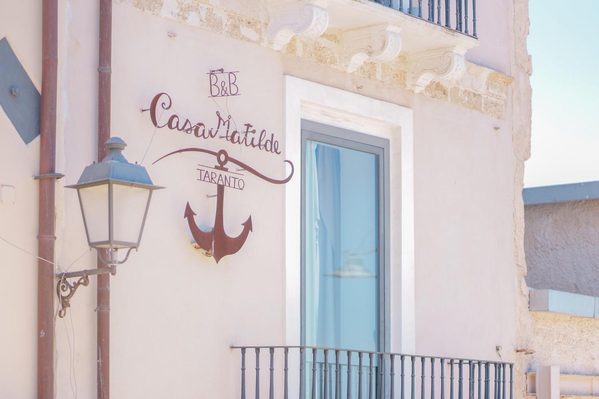 Casa Matilde Bed & Breakfast ตารันโต ภายนอก รูปภาพ